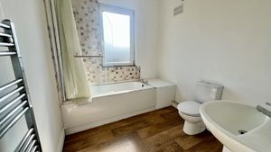 Photo 16- click for photo gallery